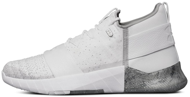 Under Armour C1N Lux 'Putih Perak' 3000325-100 Buy Under Armour C1N Lux 'Putih Perak' 3000325-100