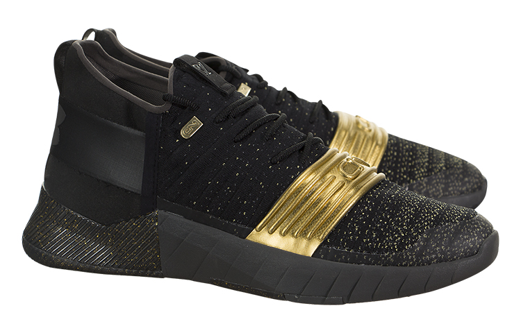 Order UA C1Nトレーナー 黒金 (UA C1N Trainer Kuro-Kin) 3000233-001