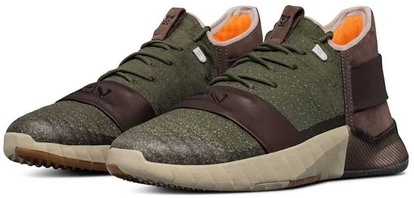 Under Armour C1N Trainer Lux 'Verde Urbano' 3000325-300 Lookbook Under Armour C1N Trainer Lux 'Verde Urbano' 3000325-300
