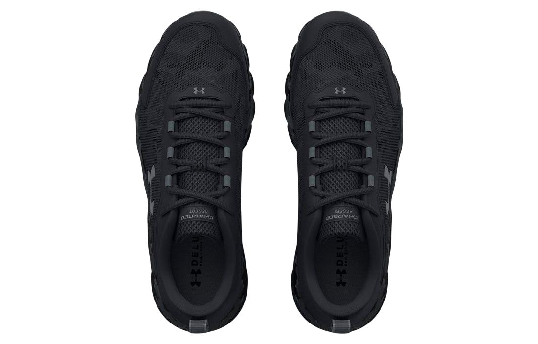 UA Charged Assert 9 'Triple Black' 圖 4