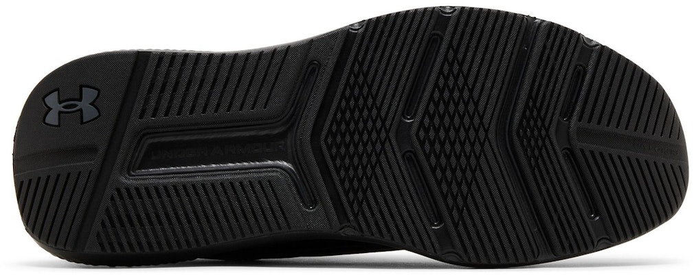 UAチャージドコミット4 トリプルブラック 3026017-005 Shop UAチャージドコミット4 トリプルブラック 3026017-005