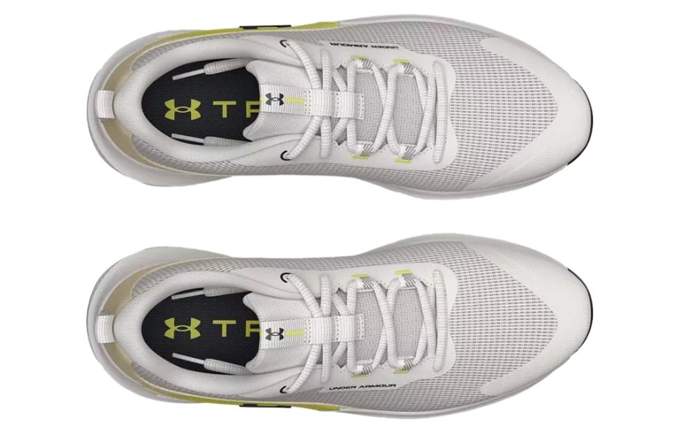 Lookbook Under Armour Charged Dynamic Select ''Wit Klei Pewter'' 3026608-301