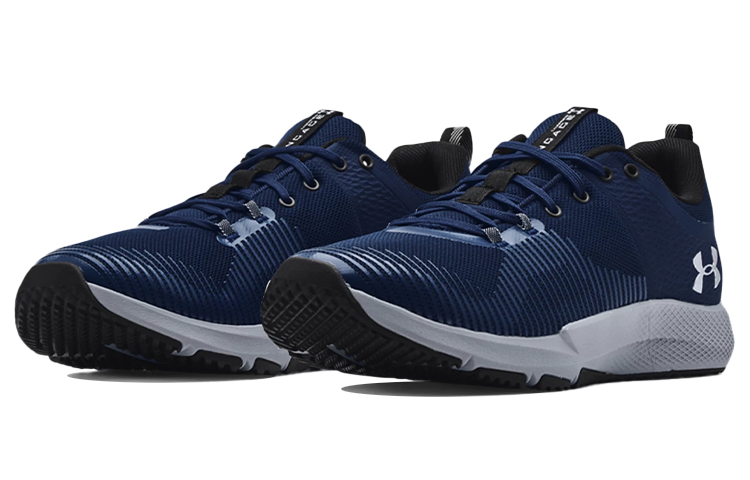 Lookbook Under Armour Charged Engage ''Navy'' Herren Sneaker 3022616-401