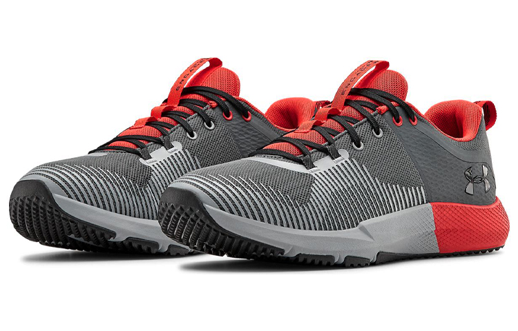 Lookbook Under Armour Charged Engage Laufschuhe Grau 3022616-105