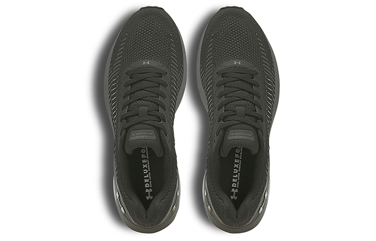Lookbook Under Armour Charged Skyline 2 'Hitam' Sneakers 3024672-001