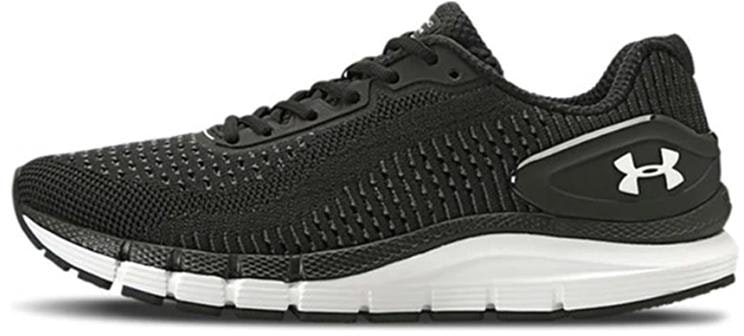 under-armour-charged-skyline-black-3023413-001