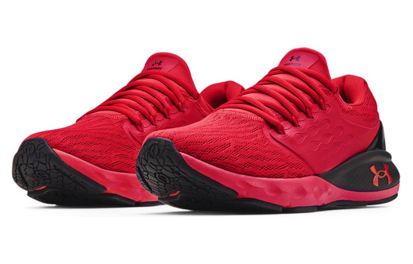 Lookbook 安德玛 Charged Vantage 运动鞋 3023550-602