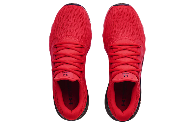 Shop 安德玛 Charged Vantage 运动鞋 3023550-602