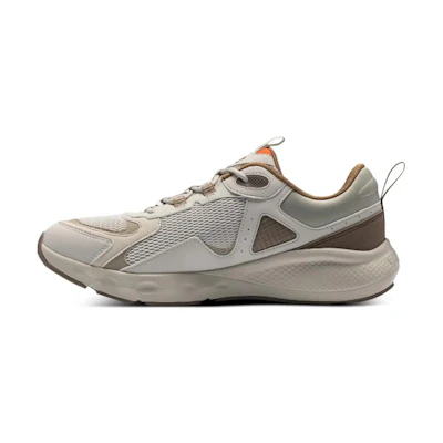 UA Charged Vantage SE 'Sand Brown'