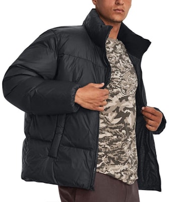 Under Armour ColdGear Infrared Jaket Training Puffer Hitam. 1378828-001 Sizing Under Armour ColdGear Infrared Jaket Training Puffer Hitam. 1378828-001