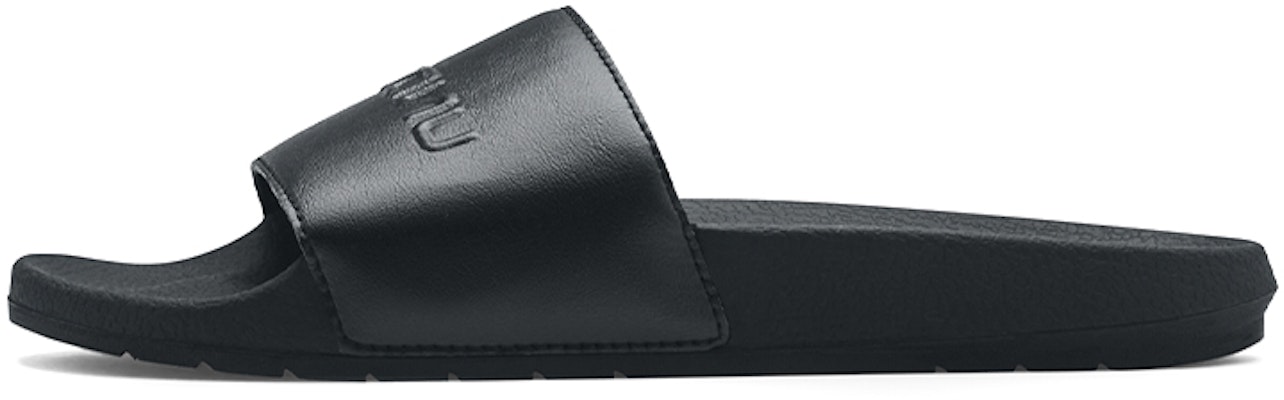 Under Armour Core Remix 2 Slide 'Triple Black' Sandal Hitam Polos. 3023774-001 Buy Under Armour Core Remix 2 Slide 'Triple Black' Sandal Hitam Polos. 3023774-001