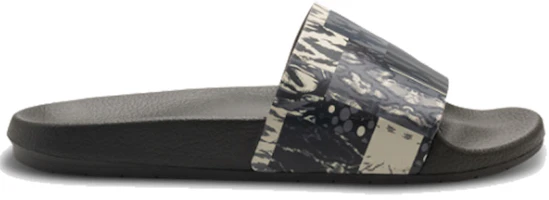 Order Under Armour Core Remix Striker Hausschuhe Grün 3023235-300