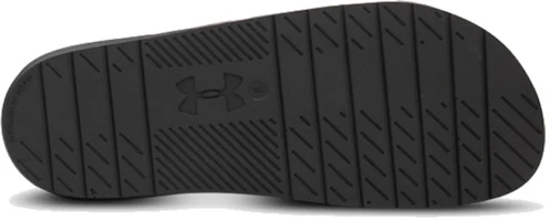Purchase Under Armour Core Remix Striker Hausschuhe Grün 3023235-300