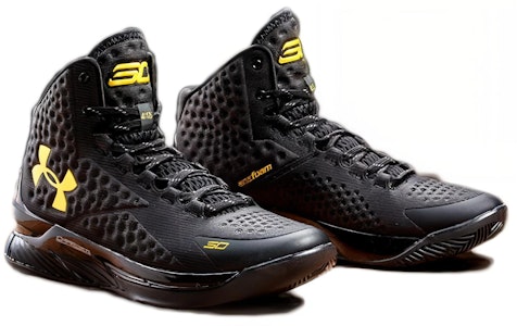 Under Armour Curry 1 'Blackout' Hitam Penuh. 1258723-008 Lookbook Under Armour Curry 1 'Blackout' Hitam Penuh. 1258723-008