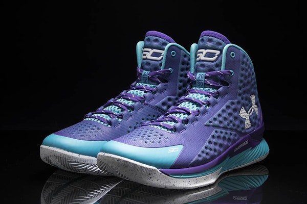 安德玛 Curry 1 '父辈' 篮球鞋 1258723-478 Order 安德玛 Curry 1 '父辈' 篮球鞋 1258723-478