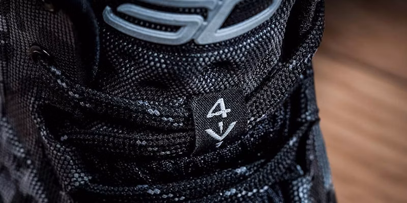 Under Armour Curry 1 'MI30' Sepatu Basket 1258723-004 Shop Under Armour Curry 1 'MI30' Sepatu Basket 1258723-004
