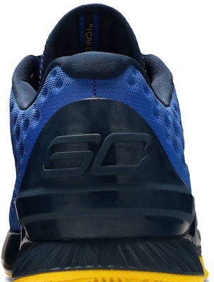 Under Armour Curry 1 Low 'Warriors' Sepatu Basket Putih Emas 1269048-400 Sizing Under Armour Curry 1 Low 'Warriors' Sepatu Basket Putih Emas 1269048-400