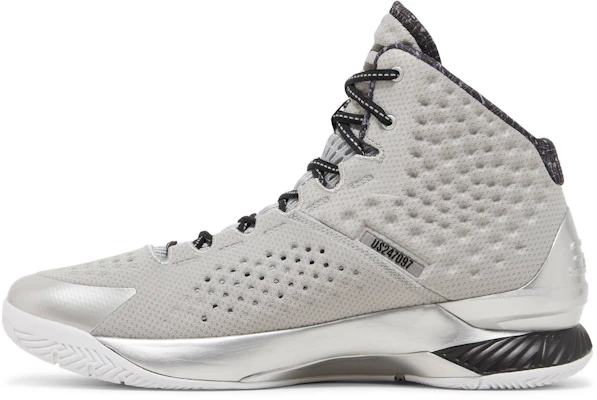 Under armour curry 1 top black women