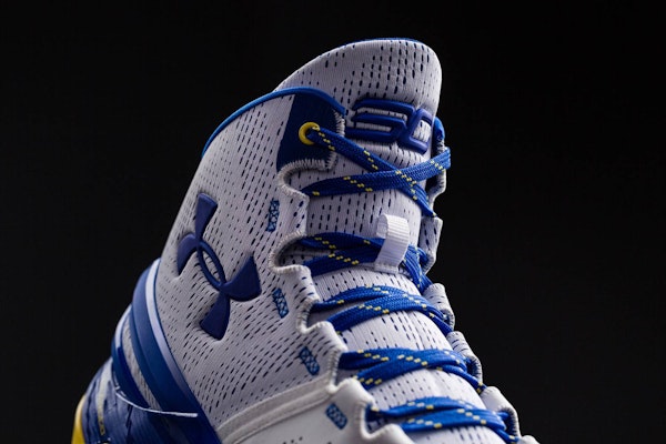 Under Armour Curry 2 'Dub Nation' Sepatu Basket Pria 1259007-104 Shop Under Armour Curry 2 'Dub Nation' Sepatu Basket Pria 1259007-104