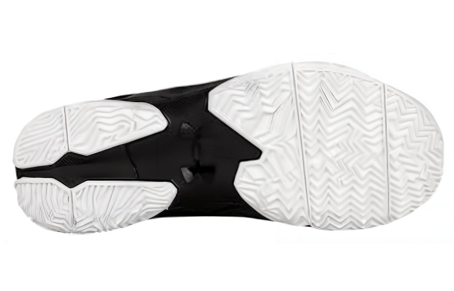 Shop Under Armour Curry 2 'Suit & Tie' Kasut Lelaki Formal & Gaya Sukan 1259007-101