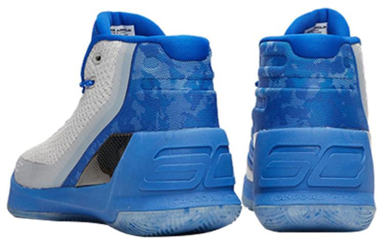 Shop Under Armour Curry 3 ''Aqua Camo'' Scarpe da Basket 1269279-036