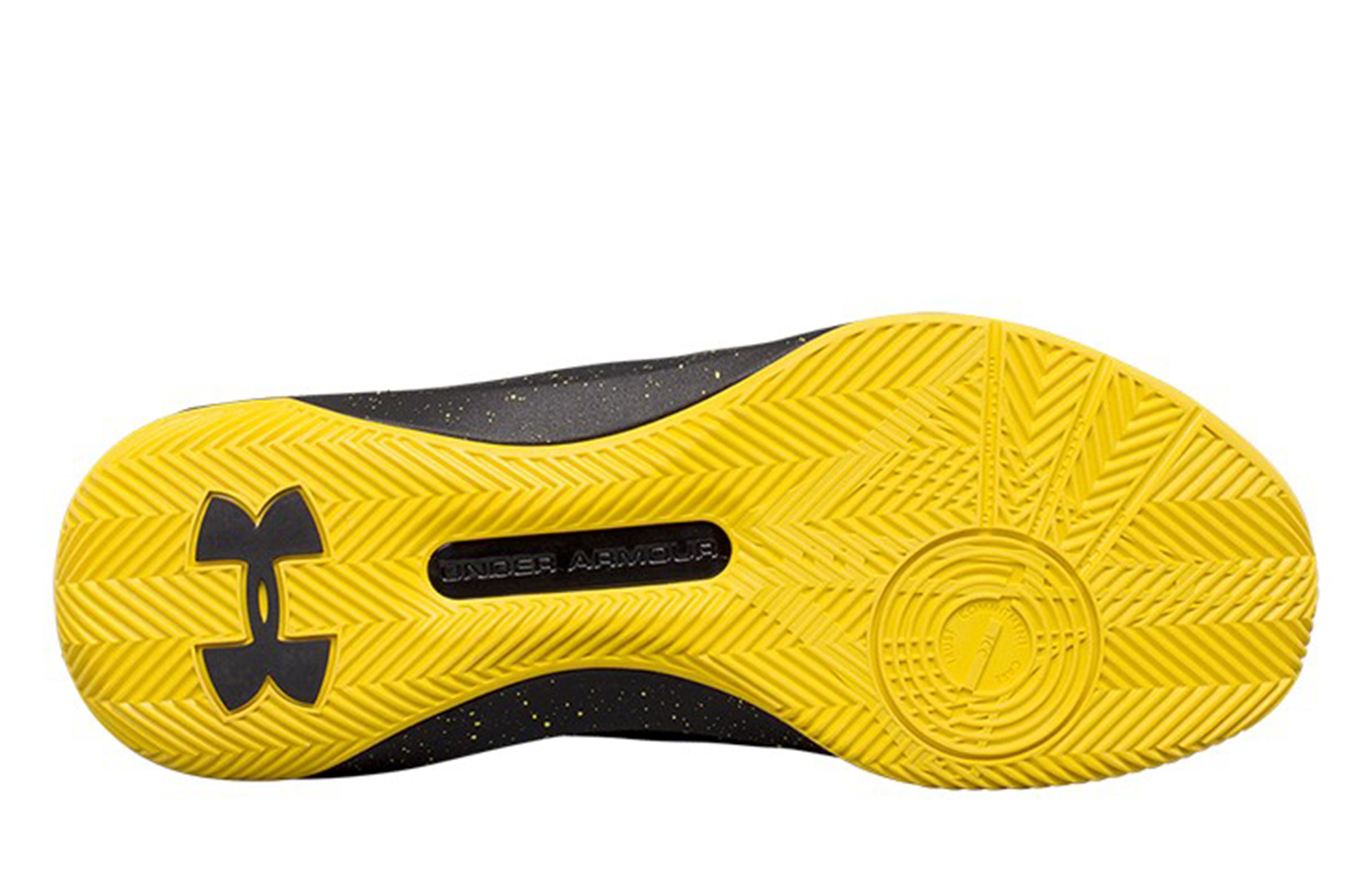 Lookbook UAカリー3Zer0 ブラック 1298308-002