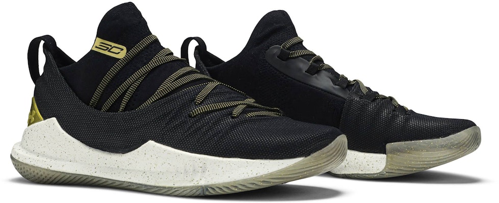 美國安德瑪 Curry 5 黑金 3020657-001 Cheap 美國安德瑪 Curry 5 黑金 3020657-001