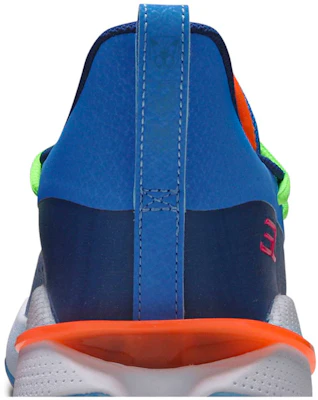 Under Armour Curry 7 Super Soaker Christmas (2019) 3021258-404 Sizing Under Armour Curry 7 Super Soaker Christmas (2019) 3021258-404