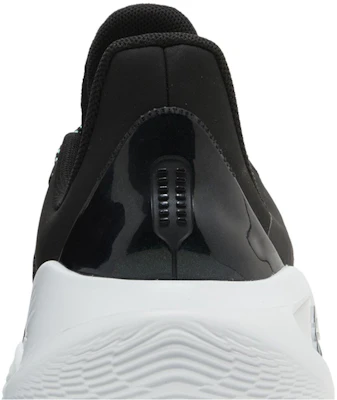 Under Armour Curry Flow 11 ''Zukunft Curry'' 3027416-100 Sizing Under Armour Curry Flow 11 ''Zukunft Curry'' 3027416-100
