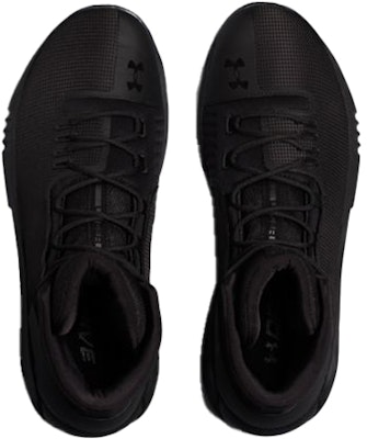 UAドライブ4 トリプルブラック 1298309-001 Shop UAドライブ4 トリプルブラック 1298309-001