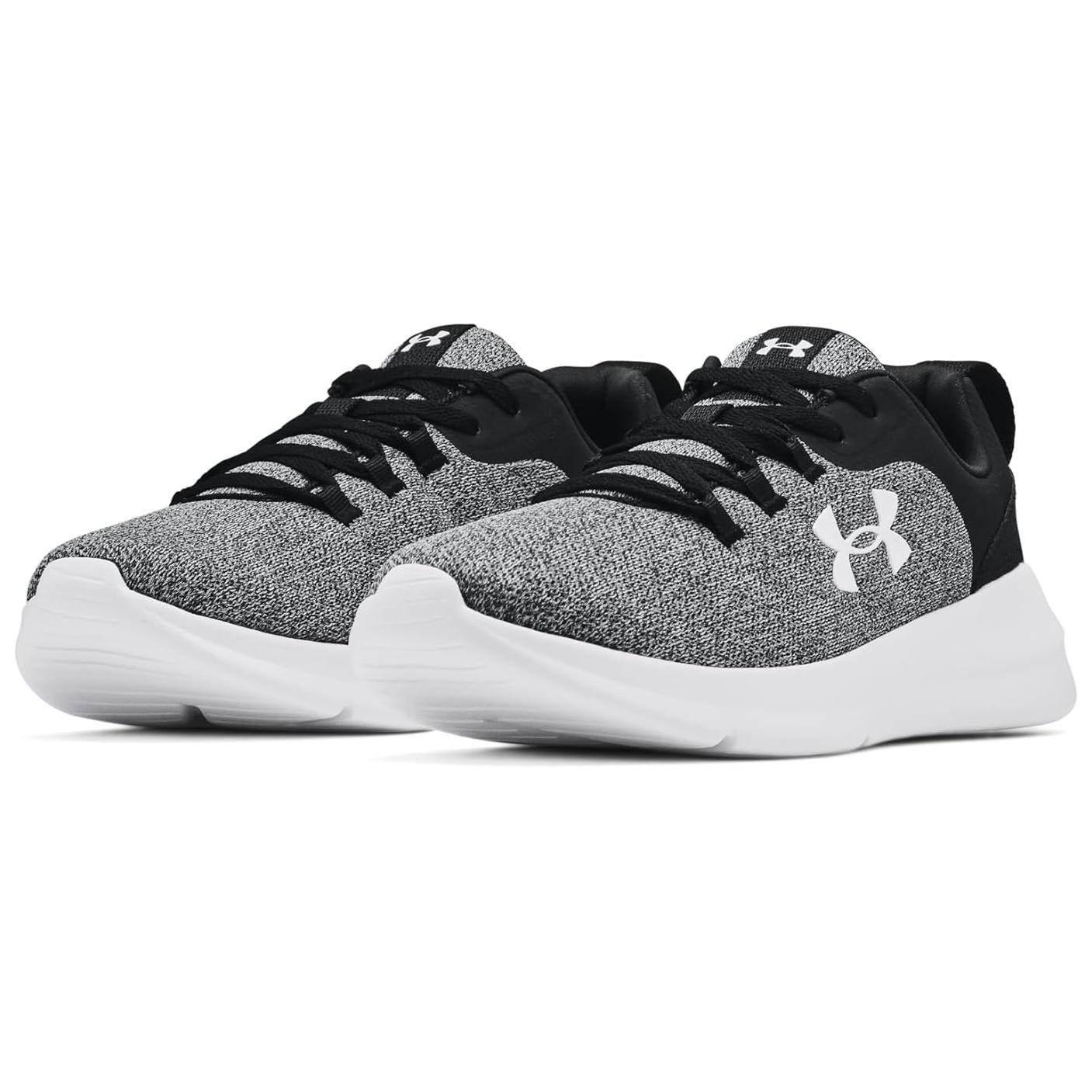 Lookbook UAエッセンシャルNM グレー 3024133-001