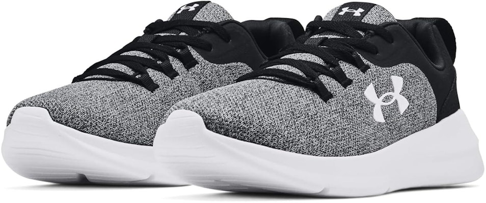 UAエッセンシャルNM グレー 3024133-001 Lookbook UAエッセンシャルNM グレー 3024133-001