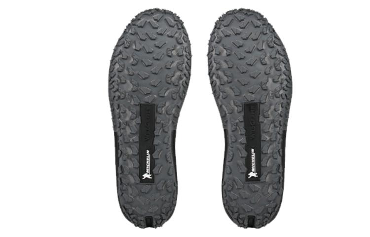 Shop Under Armour Fat Tire Ascent Mid ''Rood Zwart'' 1289139-600