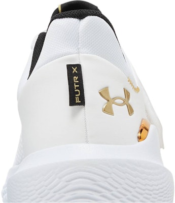 UAフロー フューチャーX 白/メタリックゴールド 3024968-101 Sizing UAフロー フューチャーX 白/メタリックゴールド 3024968-101
