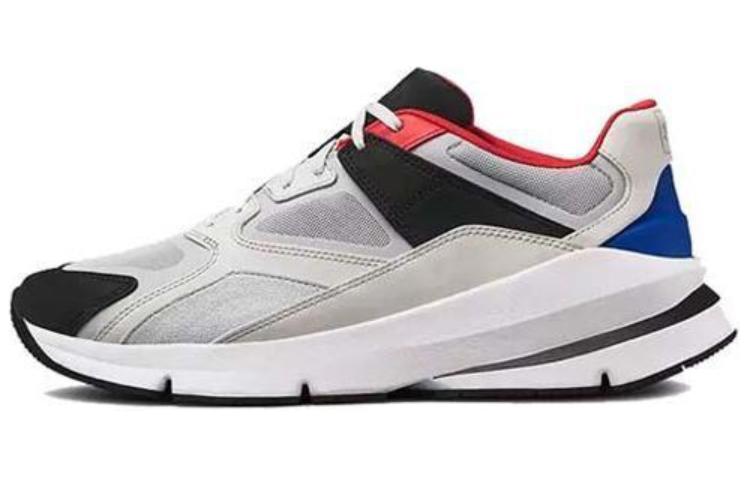 Under Armour Forge 96 'White Grey Black' 3021085-101