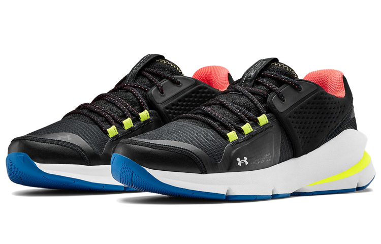 Lookbook Under Armour Forge RC ''90s Retro Glam - Zwart Wit 3022947-001