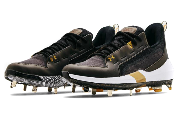 Lookbook 安德玛 Harper 6 低帮 ST '黑色金属金' 3024315-001