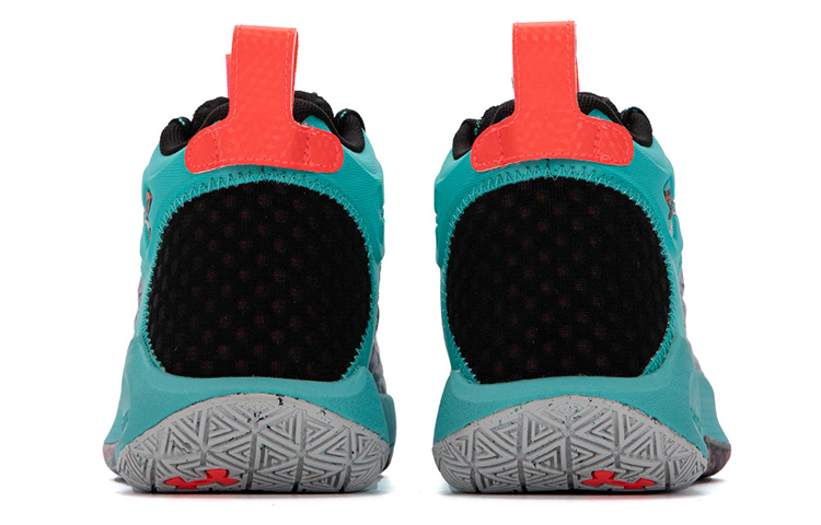 Shop 安德玛 Havoc 4 Clone '绿松石色' 篮球鞋 3025998-104