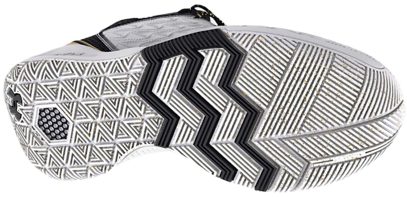 安德玛 Havoc 5 Clone '白黑'篮球鞋 3025605-100 Purchase 安德玛 Havoc 5 Clone '白黑'篮球鞋 3025605-100