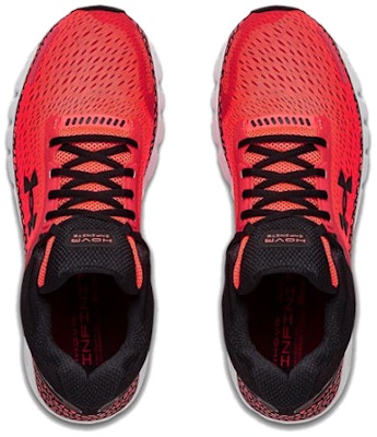 언더아머 호버 인피니트 2 러닝화 블랙/레드 3022587-600 Shop 언더아머 호버 인피니트 2 러닝화 블랙/레드 3022587-600