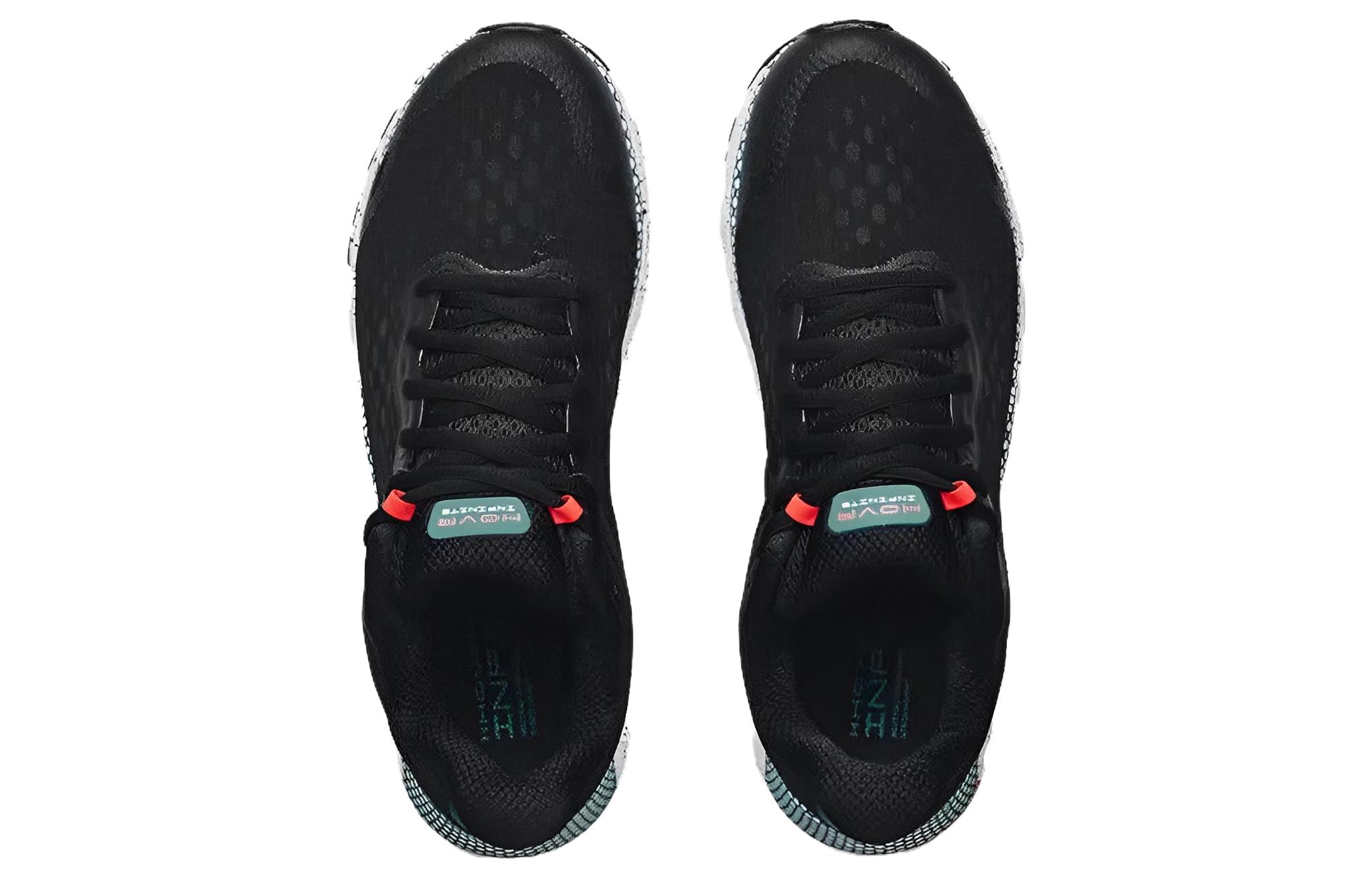 Shop Under Armour Hovr Infinite 3 TW 抗震耐磨 低筒 跑步鞋 男款 黑綠