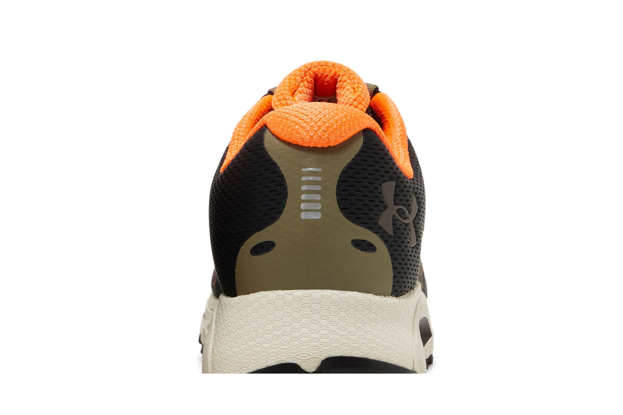 Sizing Under Armour HOVR Infinite 3 ''Camouflage - Schwarz Zelt'' 3025165-001