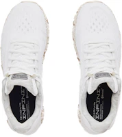 Shop Under Armour HOVR Infinite 3 'Putih Camo' 3024001-101