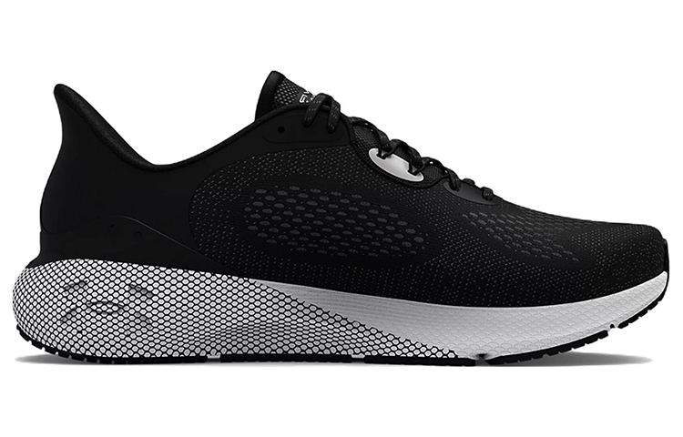 Lookbook Under Armour HOVR Machina 3 'Hitam Putih' 3024899-001