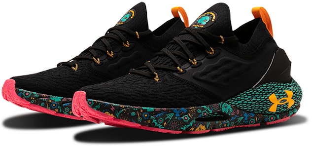 安德玛 HOVR Phantom 2 '亡灵节' 运动鞋 3023856-001 Lookbook 安德玛 HOVR Phantom 2 '亡灵节' 运动鞋 3023856-001