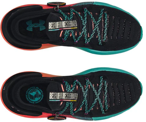 安德玛 HOVR Phantom 3 "黑人历史月" 运动鞋 3026953-001 Shop 安德玛 HOVR Phantom 3 "黑人历史月" 运动鞋 3026953-001