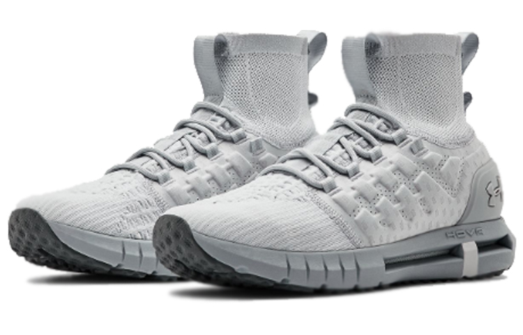 Lookbook 安德玛 Hovr Phantom 灰色靴子 3022474-102