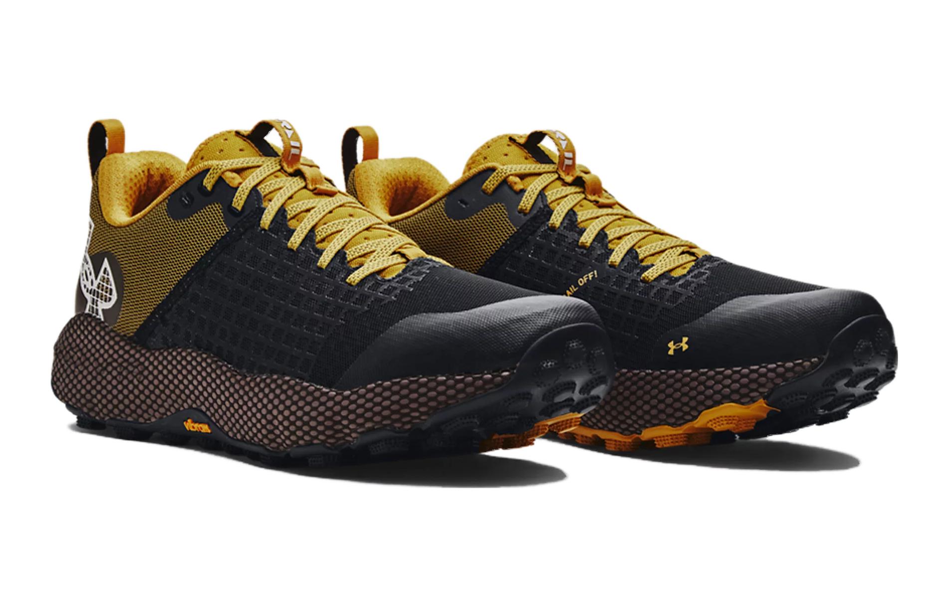 Lookbook Under Armour HOVR Ridge ''Noir Jaune Doré'' 3025852-003