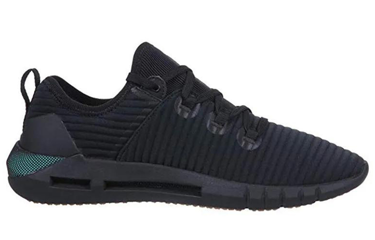 Order Under Armour HOVR SLK LN ''Baskets Basses Noires'' 3021492-001