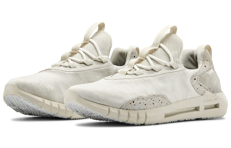 Lookbook Under Armour HOVR STRT ''Teint - Blanc Sommet'' 3022803-100